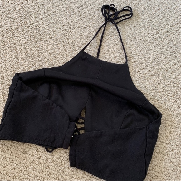 TOBI black crop halter top - Picture 4 of 5